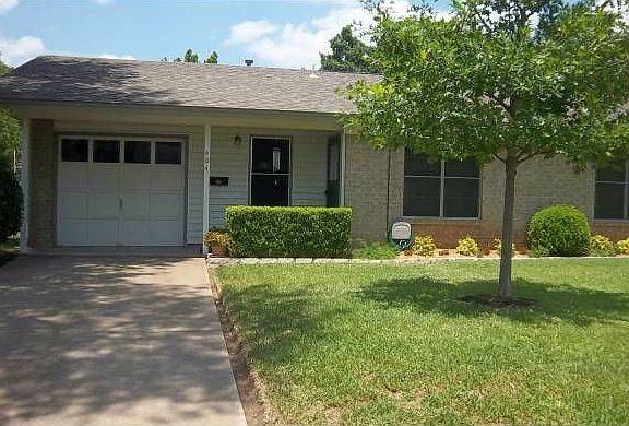 5th image of 404 Westmorland Dr