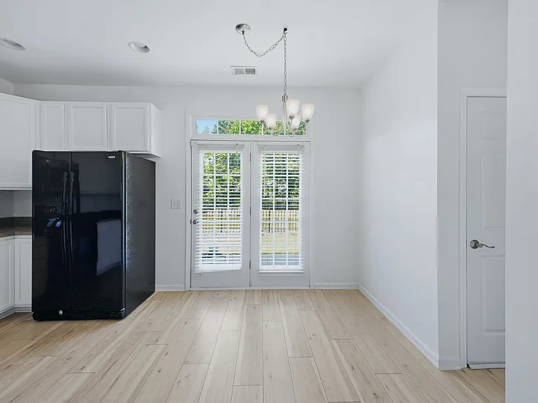 205 Azteca Dr — Photo 11