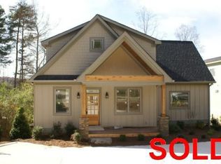 4203 Perry Dr, Gainesville, GA 30506