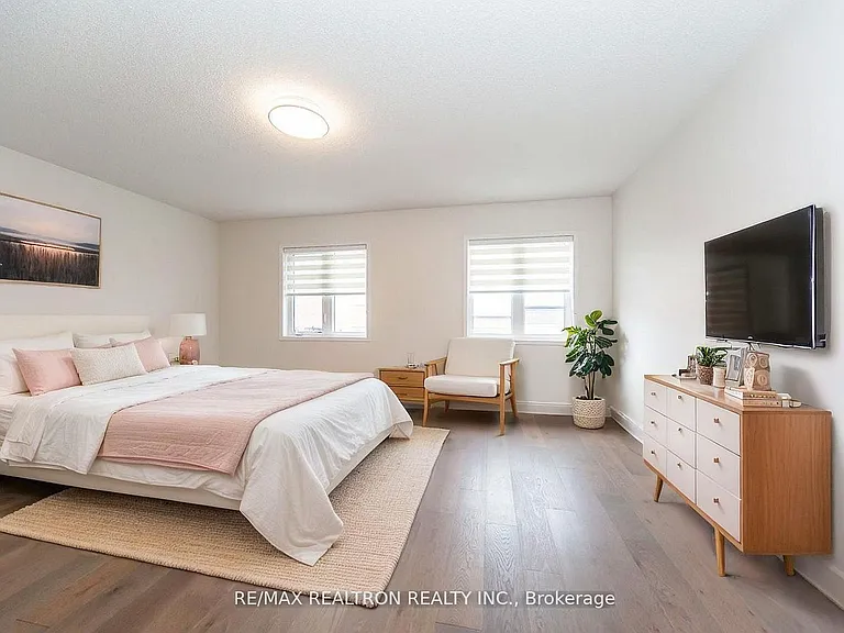 24 Skelton Cres — Photo 14