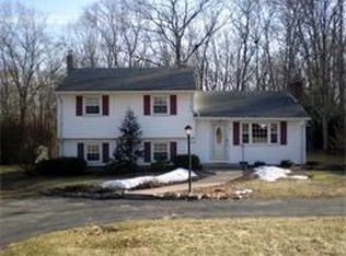 24 Wheaton Dr, Attleboro, MA 02703