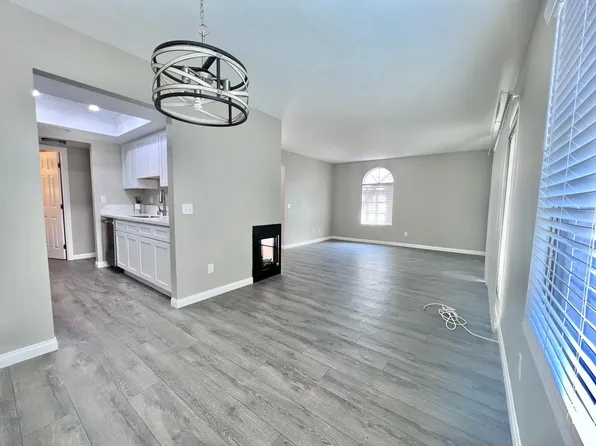 600 Central Ave APT 383, Riverside, CA 92507