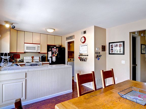 2nd image of 1722 N Rainwood Cir APT D