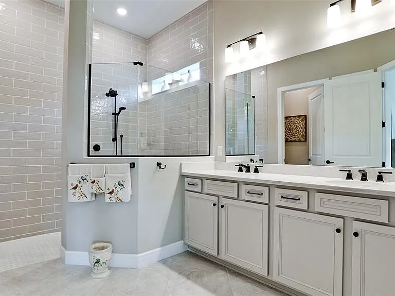 8609 Seascape Cv — Photo 5
