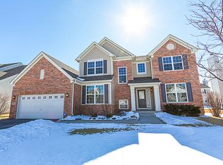 5875 Betty Gloyd Dr, Hoffman Estates, IL 60192