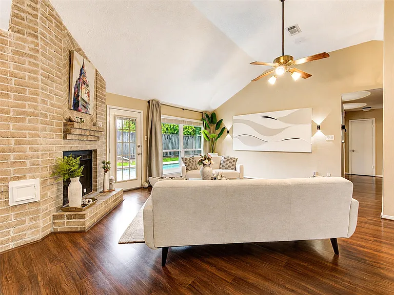 7023 Brockington Dr — Photo 14