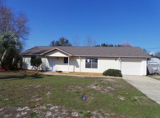 8820 Waynell Ct, Navarre, FL 32566