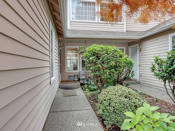 3rd image of 10910 63rd St E