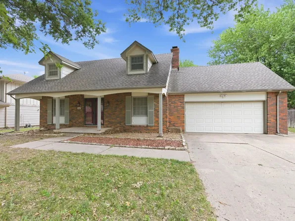 1243 N Dry Creek Dr, Derby, KS 67037
