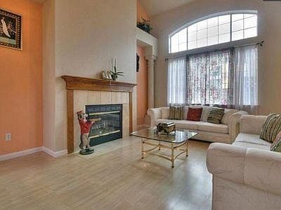 Living room 2