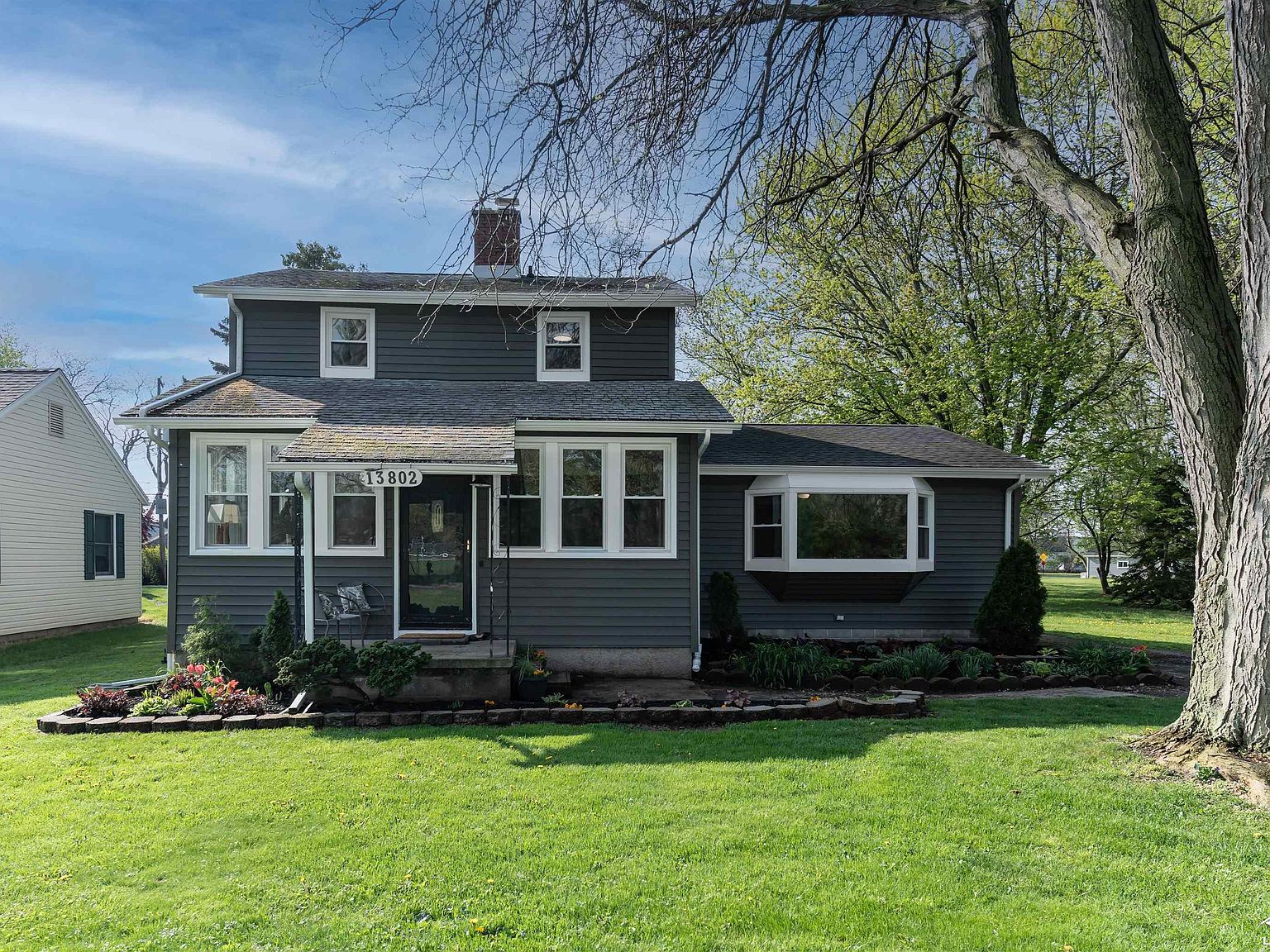 ◆mayu◆ 13802 Biscayne Ave, Monroe, MI 48161 | Zillow
