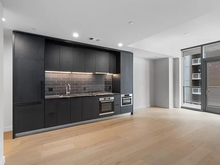 44 East Ave #2306 — Photo 4