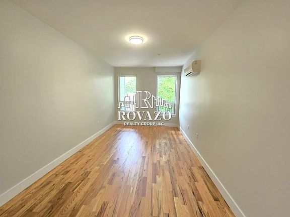 3rd image of 130 Ellis Ave #405