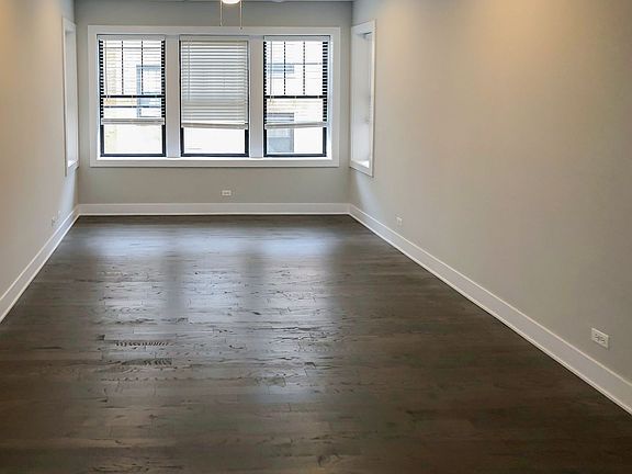5th image of 2616 N Rockwell St #2R