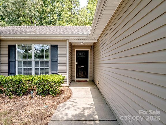 4th image of 9101 Pembroke Ct