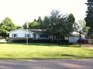 1135 Hillbrook Dr NE, Lancaster, OH 43130