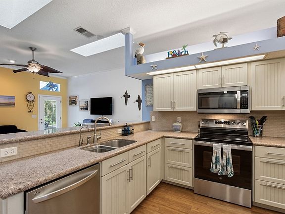 3rd image of 2108 Ciera Ln