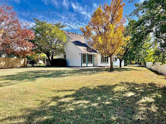 2nd image of 2719 N Dublin Ct