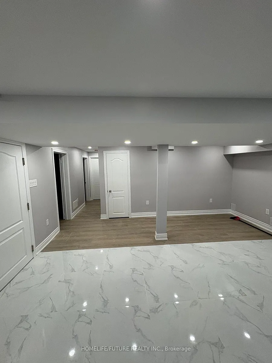 Building Photo - 5 Knotwood Cres #BASEMENT