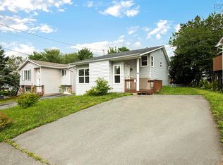 14 Noria Cres, Halifax, NS B4E 2L9