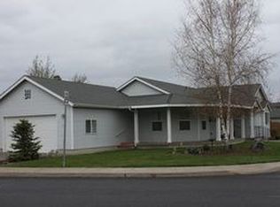 230 SW Meadow Lake Dr, Prineville, OR 97754