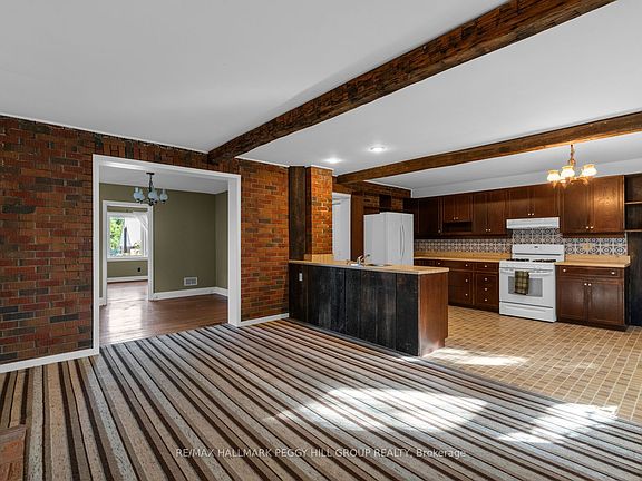 4th image of 109 Codrington St