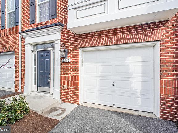 3rd image of 6262 Casdin Dr