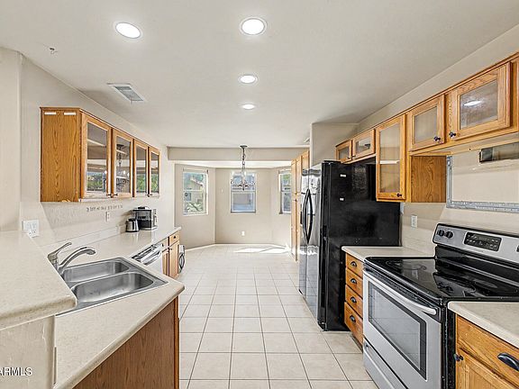 5th image of 25169 W CRANSTON Lane