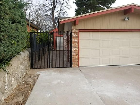 2nd image of 724 Somerset Dr