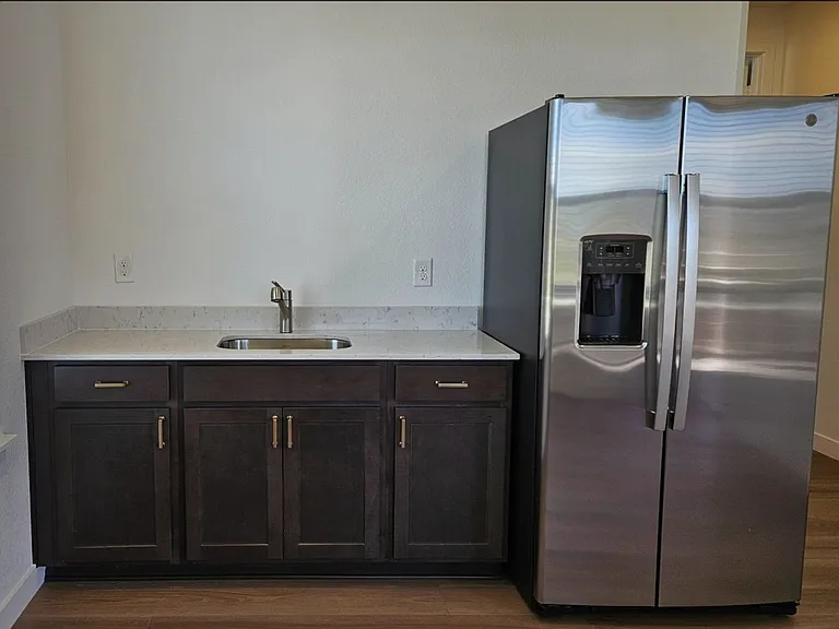 4664 Windmill Dr — Photo 8