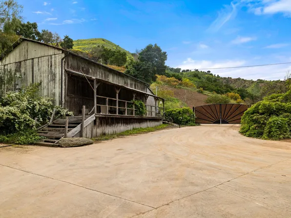 5208 Casitas Pass Rd, Ventura, CA 93001