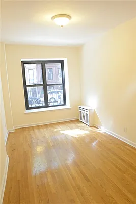 Rented by Peter Ashe | media 2