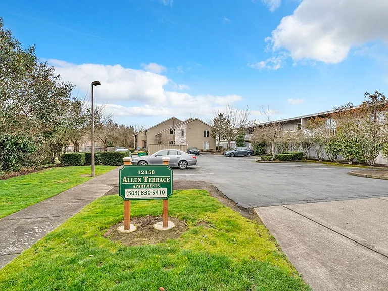 12150 SW Allen Blvd — Photo 42