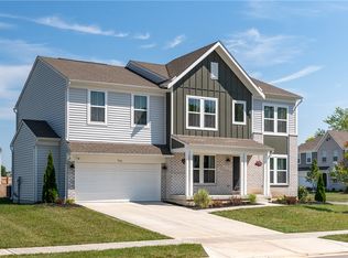 766 Hunters Run Dr, Brookville, OH 45309