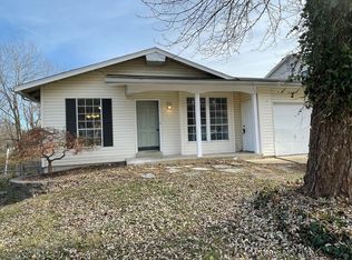 12 Oak Bend Ln, Saint Peters, MO 63376
