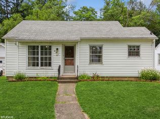 241 Elvern Dr, Benton Harbor, MI 49022