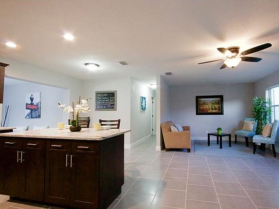5th image of 5306 Roberta Ln