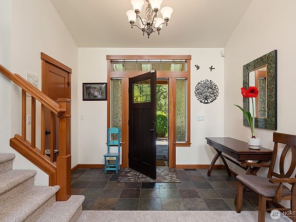5th image of 763 Arrowhead Road