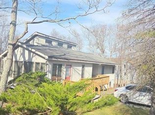 1107 Hampstead Ct, Bushkill, PA 18324