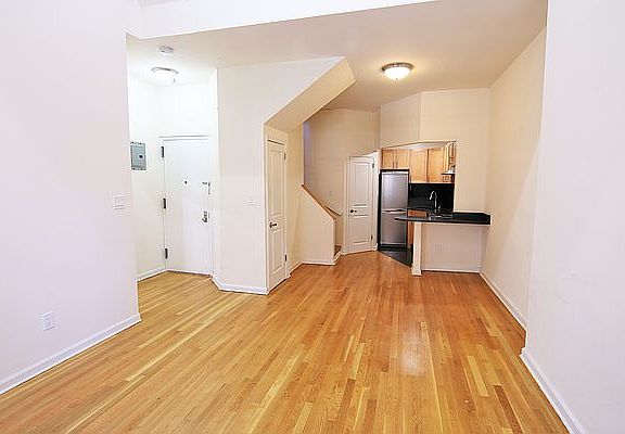 3rd image of 331 W End Ave #5F