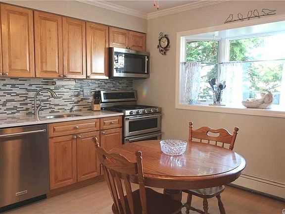 2nd image of 61 Weaving Ln