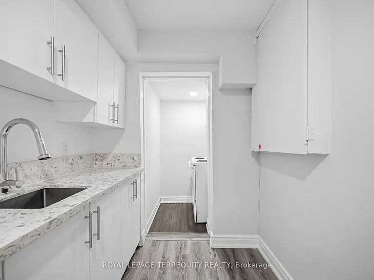 28 Pennsylvania Ave #LOWER LEVEL — Photo 13