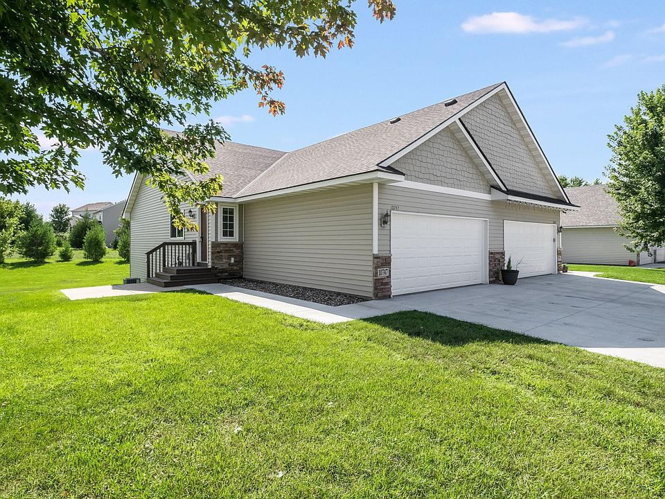 1st image of 10747 Knollwood Ln
