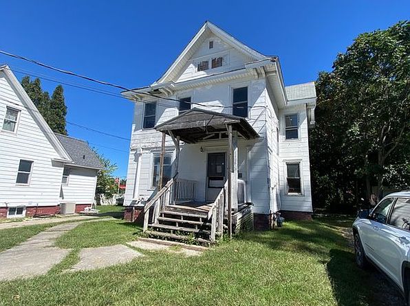 43 Allens Ave