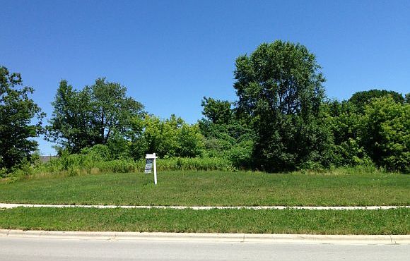 2nd image of 726 Vanguard Way