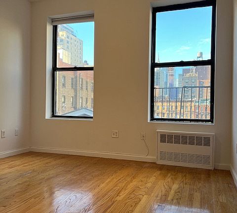 5th image of 224 E 27th St #5A