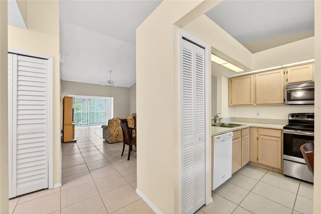 Apartment in Orlando, Orange County - View 5