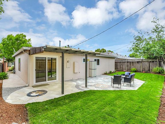 5th image of 3071 Franela Dr