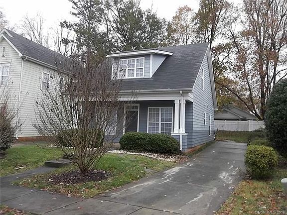 2nd image of 4807 Eaves Ln