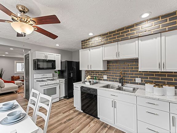5th image of 2239 Eden Ave